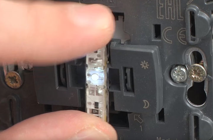 Выключатели электрические бытовые в интернет-магазине СтройДвор на Карболите