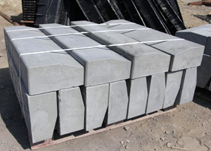 Бордюр тротуарный и садовый по доступным ценам в Орехово-Зуево Бордюр тротуарный и садовый по доступным ценам в Орехово-Зуево